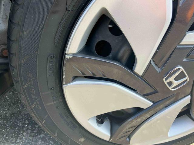 フィットハイブリッドＦパッケージカーナビ　プッシュボタンスタート　横滑り防止機能（千葉県）の中古車