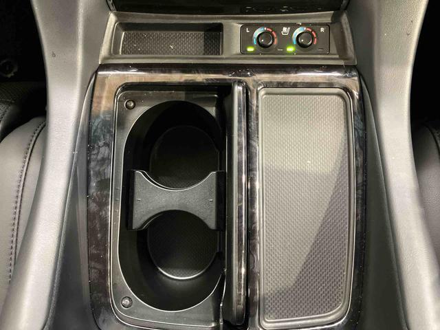 ヴェルファイア２．５Ｚ　Ｇエディションモデリスタエアロ　ムーンルーフ　１０型ナビ／ＤＴＶ／ＤＩＳＣ／バックカメラ／フリップダウンモニター　ＥＴＣ　両側パワースライドドア／パワーバックドア　アダプティブクルーズコントロール（千葉県）の中古車