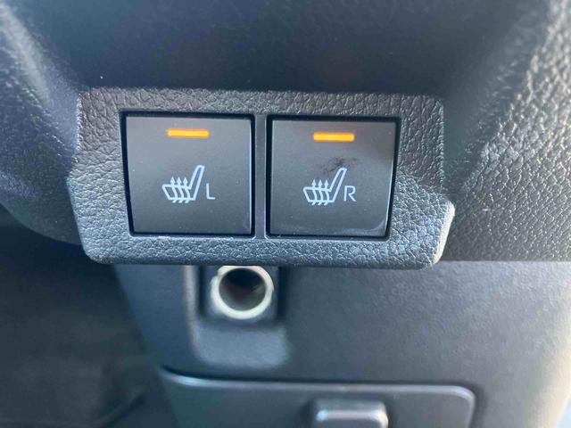 ムーヴキャンバスストライプスＧＬＥＤヘッドライト／両側電動スライドドア／コーナーセンサー／アイドリングストップ／衝突回避支援システム／横滑り防止装置／オートライト／オートエアコン／キーフリー／電動格納ミラー／電動パーキングブレーキ（千葉県）の中古車