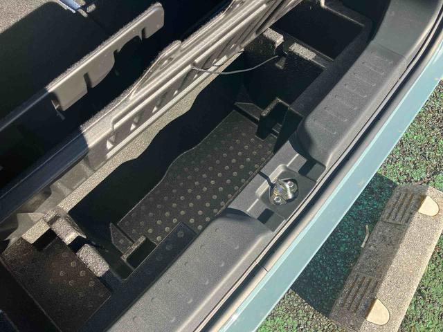 ムーヴキャンバスストライプスＧＬＥＤヘッドライト／両側電動スライドドア／コーナーセンサー／アイドリングストップ／衝突回避支援システム／横滑り防止装置／オートライト／オートエアコン／キーフリー／電動格納ミラー／電動パーキングブレーキ（千葉県）の中古車