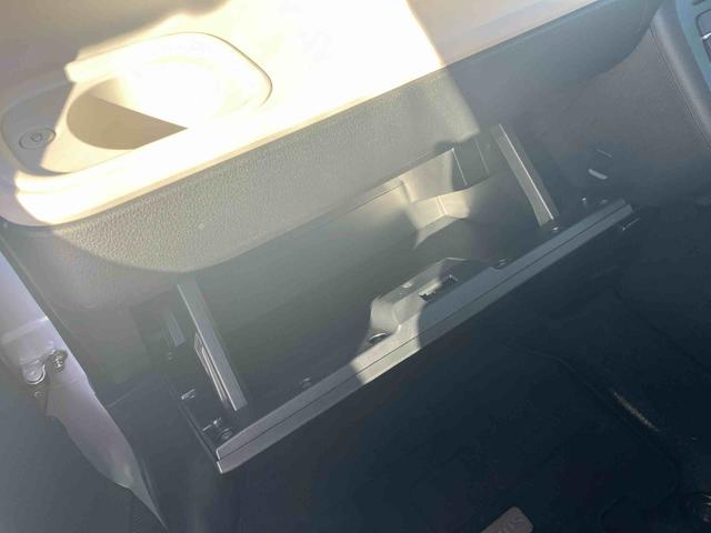 ムーヴキャンバスストライプスＧＬＥＤヘッドライト／両側電動スライドドア／コーナーセンサー／アイドリングストップ／衝突回避支援システム／横滑り防止装置／オートライト／オートエアコン／キーフリー／電動格納ミラー／電動パーキングブレーキ（千葉県）の中古車