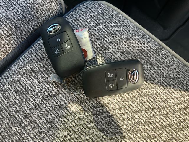 ムーヴキャンバスストライプスＧＬＥＤヘッドライト／両側電動スライドドア／コーナーセンサー／アイドリングストップ／衝突回避支援システム／横滑り防止装置／オートライト／オートエアコン／キーフリー／電動格納ミラー／電動パーキングブレーキ（千葉県）の中古車