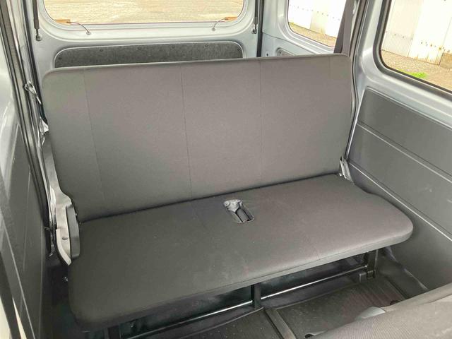 ハイゼットカーゴＤＸ２ＷＤ　ＣＶＴ　スピーカー一体型ＡＭＦＭラジオ　キーレスリモコンキー　オートライト　コーナーセンサー　衝突回避支援ブレーキ　誤発進抑制装置　アイドリングストップ（千葉県）の中古車