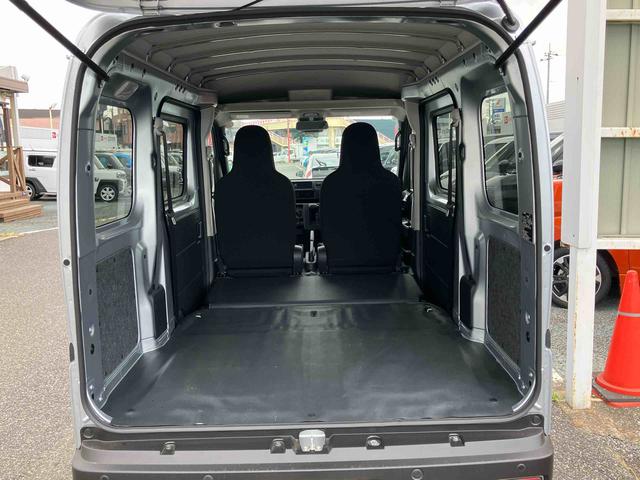 ハイゼットカーゴＤＸ２ＷＤ　ＣＶＴ　スピーカー一体型ＡＭＦＭラジオ　キーレスリモコンキー　オートライト　コーナーセンサー　衝突回避支援ブレーキ　誤発進抑制装置　アイドリングストップ（千葉県）の中古車