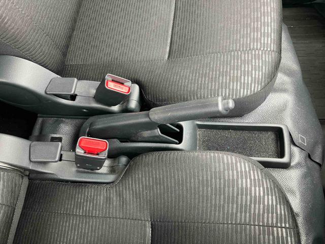 ハイゼットカーゴＤＸ２ＷＤ　ＣＶＴ　スピーカー一体型ＡＭＦＭラジオ　キーレスリモコンキー　オートライト　コーナーセンサー　衝突回避支援ブレーキ　誤発進抑制装置　アイドリングストップ（千葉県）の中古車