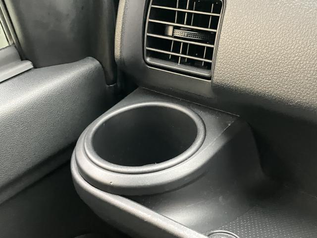 ハイゼットカーゴデラックスＳＡIII　ハロゲンヘッドライト　キーレス中古車保証・距離無制限、１年付き　純正ＡＭ／ＦＭラジオ　リアコーナーセンサー　スマートアシスト３　ラバーマット　ロングバイザー　後席ベンチシート（東京都）の中古車
