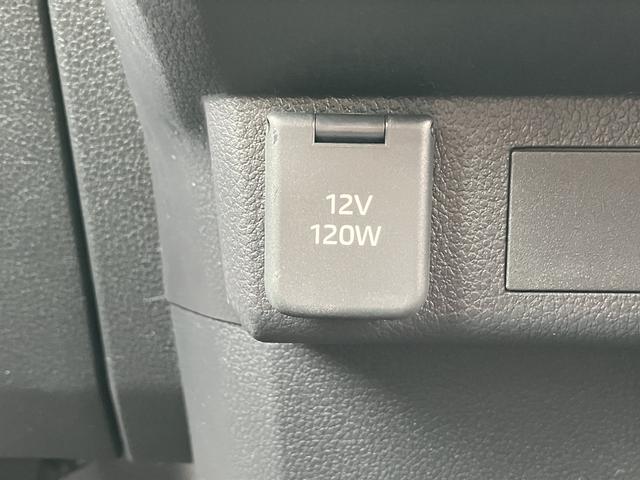 ハイゼットカーゴデラックス　コーナーセンサー　オーディオレス中古車保証・距離無制限、１年付き　オートライト　コーナーセンサー　ハロゲンヘッドライト　ラバーマット　キーレス　リアベンチシート　スモークガラス　オーディオレス　スライドドア（東京都）の中古車