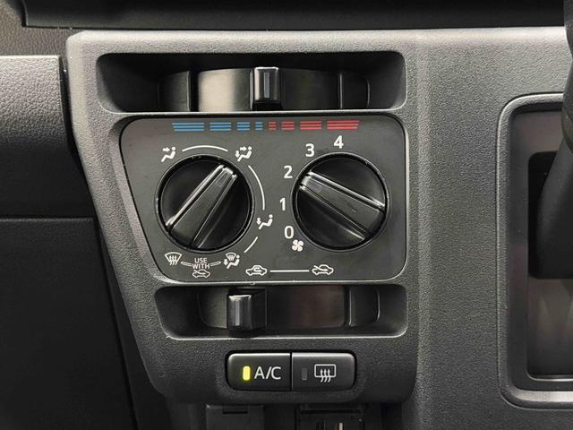 ハイゼットカーゴデラックス　ディスプレイオーディオ　ＥＴＣ中古車保証・距離無制限、１年付き　純正９インチディスプレイオーディオ　バックモニター　ＥＴＣ車載器　ラバーマット　ドライブレコーダー　キーレス　ハロゲンヘッドライト　コーナーセンサー（東京都）の中古車