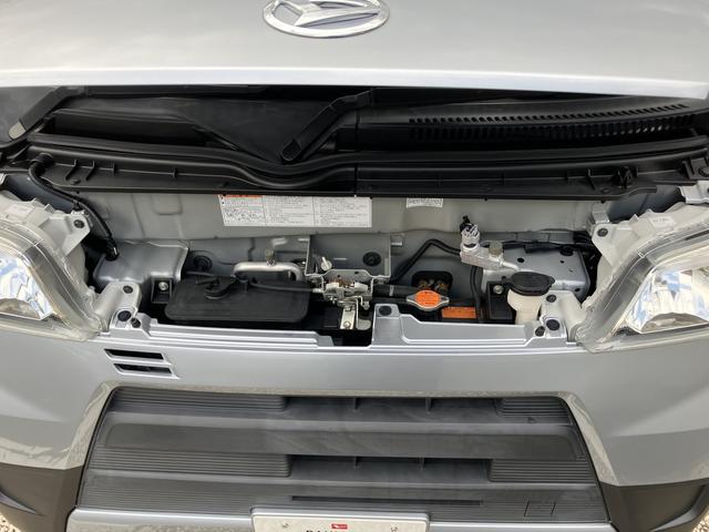 ハイゼットカーゴデラックスＳＡIII　キーレス　ハロゲンヘッドライト中古車保証・距離無制限、１年付き　ラバーマット　ロングバイザー　マニュアルエアコン　後席ベンチシート　純正ＡＭ／ＦＭラジオ　キーレス　ハロゲンヘッドライト　スモークガラス（東京都）の中古車