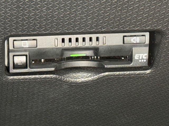 タントＸセレクション　９インチ純正ナビ　ＴＶキット距離無制限・１年保証付き　９インチ純正ナビ　パノラマモニター　ＴＶキット　ドライブレコーダー　ＥＴＣ車載器　左右電動スライドドア　運転席ロングスライドシート　シートヒーター　ＬＥＤヘッドライト（東京都）の中古車