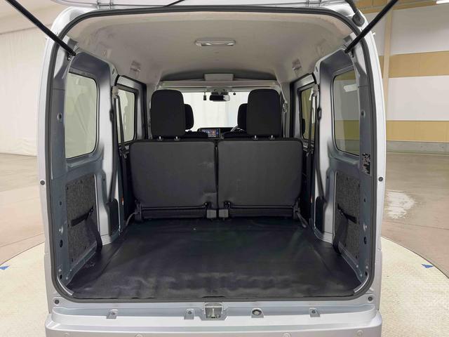 ハイゼットカーゴクルーズターボ　７インチ純正ナビ　ドラレコ　ＥＴＣ車載器まごころ保証　１年間・走行距離無制限付き　７インチ純正ナビ　ドライブレコーダー　ＥＴＣ車載器　スマートアシスト　キーレスエントリー　最大積載量３５０キロ　アイドリングストップ　クリアランスソナー（東京都）の中古車