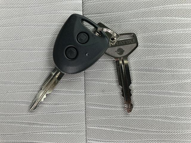 ミライースＸ　ＳＡIII　ＬＥＤヘッドライト　バックカメラ保証　新車保証・まごころ保証　１年間・走行距離無制限付き　純正ＣＤチューナー　キーレス　ＬＥＤヘッドライト　スマートアシスト３　バックカメラ　パワーウィンドウ　電動格納ミラー　スモークガラス（東京都）の中古車