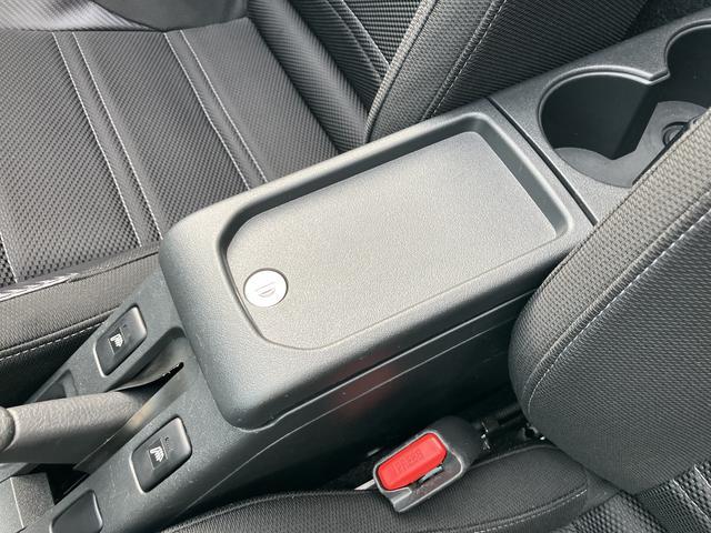 コペンローブ　カーナビ　ドラレコ　ＥＴＣ　バックカメラ保証　新車保証・まごころ保証　１年間・走行距離無制限付き　キーフリー　ＬＥＤヘッドライト（東京都）の中古車
