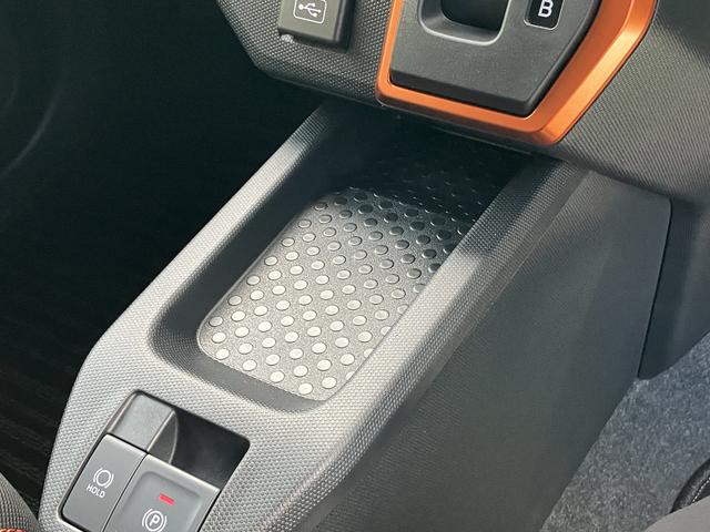 タフトＧターボ　７インチ純正ナビ　ドラレコ　ＥＴＣ保証　新車保証・まごころ保証　１年間・走行距離無制限付き　７インチ純正ナビ　前後ドラレコ　ＥＴＣ車載器　スマートアシスト　キーフリーシステム　アイドリングストップ　シートヒーター　スカイトップルーフ（東京都）の中古車