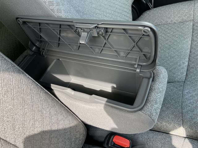 タントＸ　フロントシートヒーター　バックカメラ保証　新車保証・まごころ保証　１年間・走行距離無制限付き　純正ＣＤチューナー　バックカメラ　カーペットマット　ＬＥＤヘッドライト　片側電動スライドドア　電動パーキングブレーキ　後席シートテーブル（東京都）の中古車