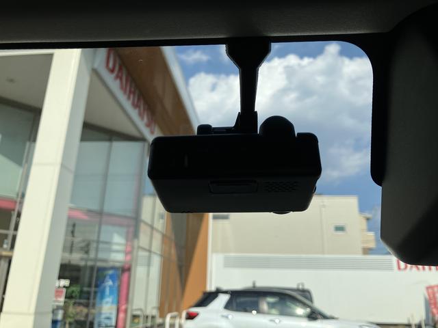 ハイゼットカーゴクルーズ　ＥＴＣ　ドライブレコーダー　キーフリー保証　新車保証・まごころ保証　１年間・走行距離無制限付き　ＥＴＣ車載器　純正前方録画ドライブレコーダー　エンジンプッシュスタート　ハロゲンヘッドライト　オートライト　カーペットマット　サイドバイザー（東京都）の中古車