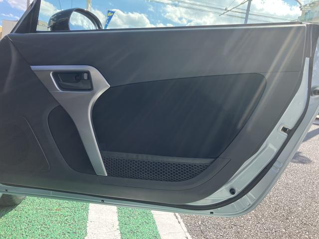 コペンローブ　カーナビ　ＥＴＣ　ドライブレコーダー中古車保証・距離無制限、１年付き　純正７インチカーナビ　ＥＴＣ車載器　バックモニター　ドライブレコーダー　フロントシートヒーター　アルミホイール　オートエアコン　カーペットマット　ＬＥＤヘッドライト（東京都）の中古車