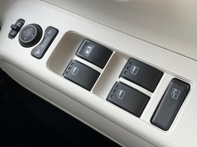ムーヴキャンバスストライプスＧ　電動サイドブレーキ　フロントシートヒーター保証　新車保証・まごころ保証　１年間・走行距離無制限付き　純正ＣＤチューナー　フロントシートヒーター　両側電動スライドドア　ホールド機能付き電動サイドブレーキ　ＬＥＤヘッドライト　キーフリー（東京都）の中古車