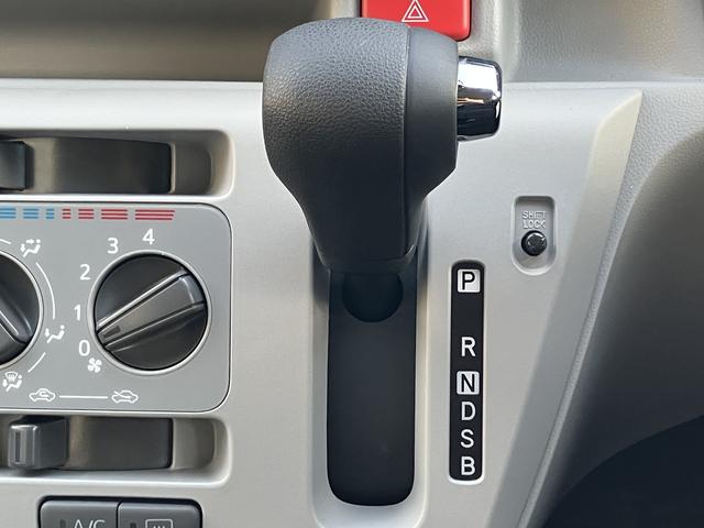 ミライースX SAIII LEDヘッドライト キーレス保証 新車保証・まごころ保証 1年間・走行距離無制限付き 純正CDチューナー バックカメラ LEDヘッドライト オートライト マニュアルエアコン スモークガラス スマートアシスト3 カーペットマット(東京都)の中古車