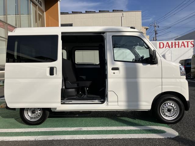 ハイゼットカーゴDX オーディオレス キーレス パワーウインドまごころ保証 距離無制限・1年保証付き オーディオレス スマートアシスト キーレスエントリー クリアランスソナー アイドリングストップ オートライト マニュアルエアコン リアベンチシート(東京都)の中古車