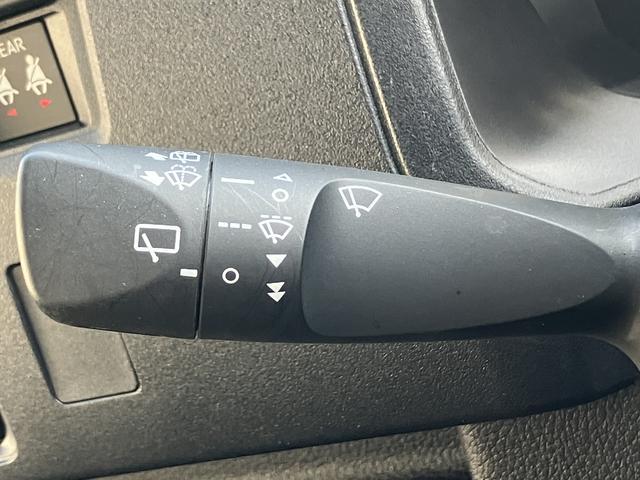 ハイゼットカーゴDX オーディオレス キーレス パワーウインドまごころ保証 距離無制限・1年保証付き オーディオレス スマートアシスト キーレスエントリー クリアランスソナー アイドリングストップ オートライト マニュアルエアコン リアベンチシート(東京都)の中古車