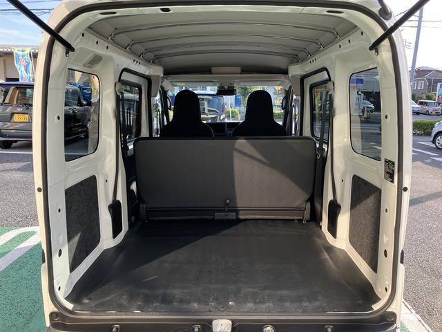 ハイゼットカーゴDX オーディオレス キーレス パワーウインドまごころ保証 距離無制限・1年保証付き オーディオレス スマートアシスト キーレスエントリー クリアランスソナー アイドリングストップ オートライト マニュアルエアコン リアベンチシート(東京都)の中古車