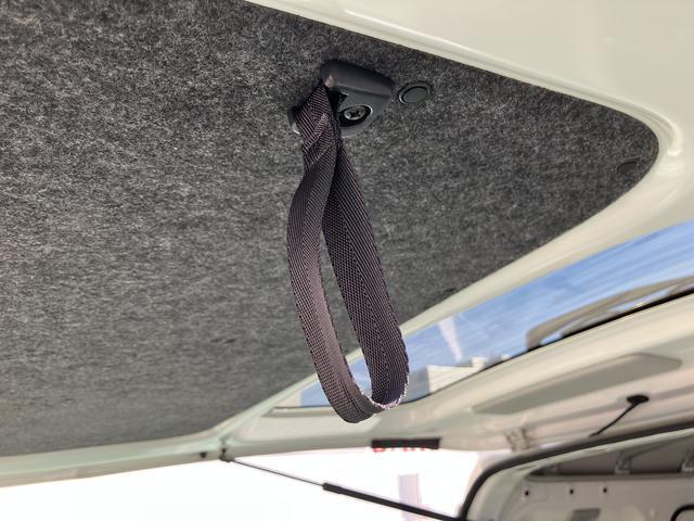 ハイゼットカーゴDX オーディオレス キーレス パワーウインドまごころ保証 距離無制限・1年保証付き オーディオレス スマートアシスト キーレスエントリー クリアランスソナー アイドリングストップ オートライト マニュアルエアコン リアベンチシート(東京都)の中古車