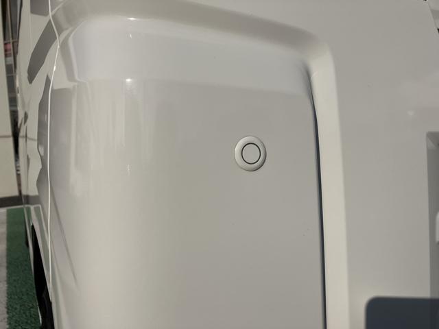 ハイゼットカーゴDX オーディオレス キーレス パワーウインドまごころ保証 距離無制限・1年保証付き オーディオレス スマートアシスト キーレスエントリー クリアランスソナー アイドリングストップ オートライト マニュアルエアコン リアベンチシート(東京都)の中古車