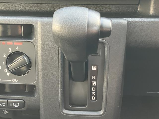 ハイゼットカーゴDX オーディオレス キーレス パワーウインドまごころ保証 距離無制限・1年保証付き オーディオレス スマートアシスト キーレスエントリー クリアランスソナー アイドリングストップ オートライト マニュアルエアコン リアベンチシート(東京都)の中古車