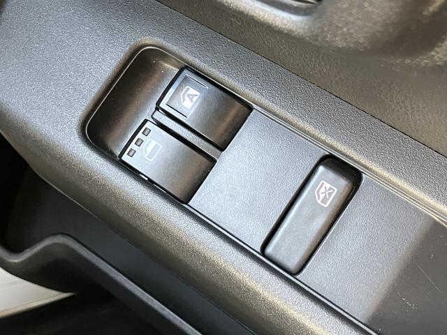 ハイゼットカーゴDX オーディオレス キーレス パワーウインドまごころ保証 距離無制限・1年保証付き オーディオレス スマートアシスト キーレスエントリー クリアランスソナー アイドリングストップ オートライト マニュアルエアコン リアベンチシート(東京都)の中古車