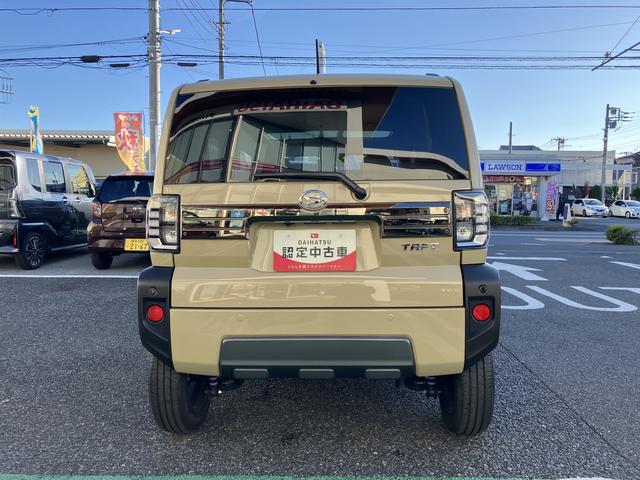 タフトＧ　ダーククロムベンチャー　フロントシートヒーター中古車保証・距離無制限、１年付き　オートライト　ＬＥＤヘッドライト　ＬＥＤフォグランプ　キーフリー　ホールド機能付き電動パーキングブレーキ　オートホールド　フロントシートヒーター　カーペットマット（東京都）の中古車