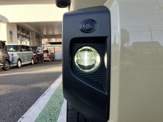 タフトＧ　ダーククロムベンチャー　フロントシートヒーター中古車保証・距離無制限、１年付き　オートライト　ＬＥＤヘッドライト　ＬＥＤフォグランプ　キーフリー　ホールド機能付き電動パーキングブレーキ　オートホールド　フロントシートヒーター　カーペットマット（東京都）の中古車