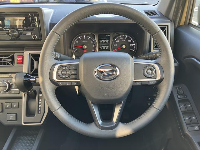 タフトＧ　ダーククロムベンチャー　フロントシートヒーター中古車保証・距離無制限、１年付き　オートライト　ＬＥＤヘッドライト　ＬＥＤフォグランプ　キーフリー　ホールド機能付き電動パーキングブレーキ　オートホールド　フロントシートヒーター　カーペットマット（東京都）の中古車