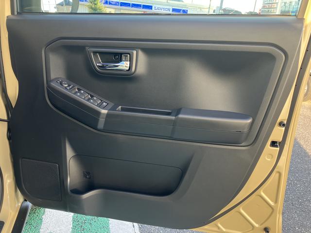 タフトＧ　ダーククロムベンチャー　フロントシートヒーター中古車保証・距離無制限、１年付き　オートライト　ＬＥＤヘッドライト　ＬＥＤフォグランプ　キーフリー　ホールド機能付き電動パーキングブレーキ　オートホールド　フロントシートヒーター　カーペットマット（東京都）の中古車