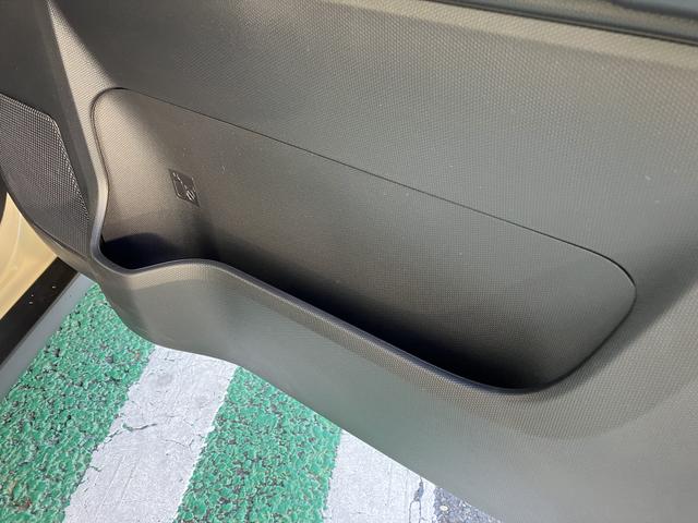 タフトＧ　ダーククロムベンチャー　フロントシートヒーター中古車保証・距離無制限、１年付き　オートライト　ＬＥＤヘッドライト　ＬＥＤフォグランプ　キーフリー　ホールド機能付き電動パーキングブレーキ　オートホールド　フロントシートヒーター　カーペットマット（東京都）の中古車