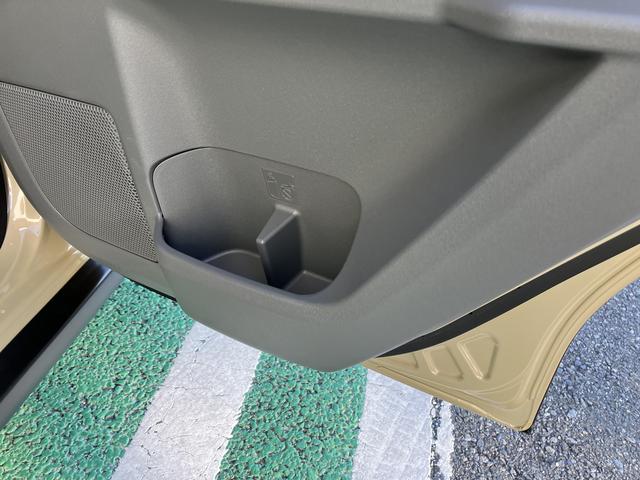 タフトＧ　ダーククロムベンチャー　フロントシートヒーター中古車保証・距離無制限、１年付き　オートライト　ＬＥＤヘッドライト　ＬＥＤフォグランプ　キーフリー　ホールド機能付き電動パーキングブレーキ　オートホールド　フロントシートヒーター　カーペットマット（東京都）の中古車