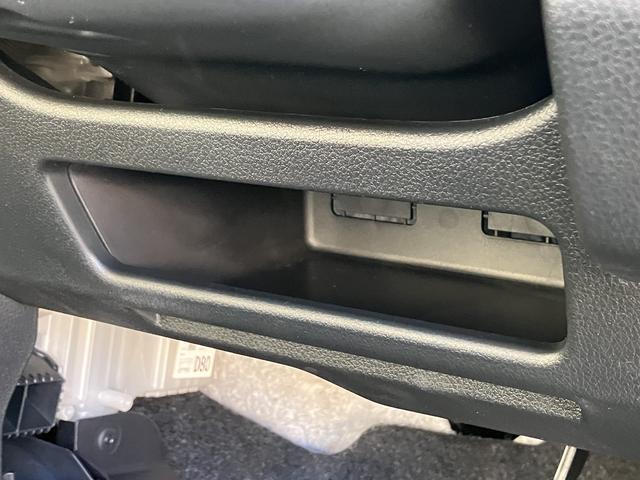 ムーヴキャンバスストライプスG フロントシートヒーター 電動サイドブレーキ中古車保証・距離無制限、1年付き オートライト LEDヘッドライト LEDフォグランプ キーフリー 両側電動スライドドア フロントシートヒーター ホールド機能付き電動サイドブレーキ カーペットマット(東京都)の中古車