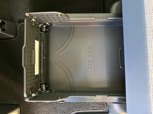 ムーヴキャンバスストライプスG フロントシートヒーター 電動サイドブレーキ中古車保証・距離無制限、1年付き オートライト LEDヘッドライト LEDフォグランプ キーフリー 両側電動スライドドア フロントシートヒーター ホールド機能付き電動サイドブレーキ カーペットマット(東京都)の中古車