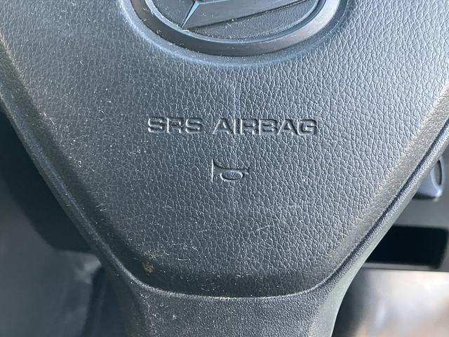 ハイゼットカーゴデラックス 純正ラジオ マニュアルエアコン保証 まごころ保証 1年間・走行距離無制限付き 純正AM/FMラジオ マニュアルエアコン ハロゲンヘッドライト パワーウィンドウ 後席ベンチシート ワイドバイザー ラバーマット(東京都)の中古車