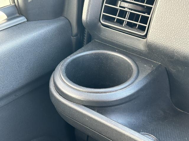 ハイゼットカーゴデラックス SAIII LEDヘッドライト キーレス保証 まごころ保証 1年間・走行距離無制限付き 純正AM/FMラジオ ラバーマット ロングバイザー LEDヘッドライト リアコーナーセンサー マニュアルエアコン パワーウィンドウ(東京都)の中古車