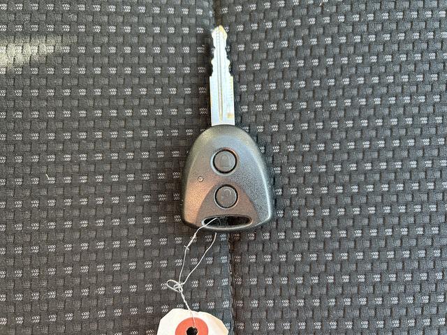 ハイゼットカーゴデラックス SAIII LEDヘッドライト キーレス保証 まごころ保証 1年間・走行距離無制限付き 純正AM/FMラジオ ラバーマット ロングバイザー LEDヘッドライト リアコーナーセンサー マニュアルエアコン パワーウィンドウ(東京都)の中古車