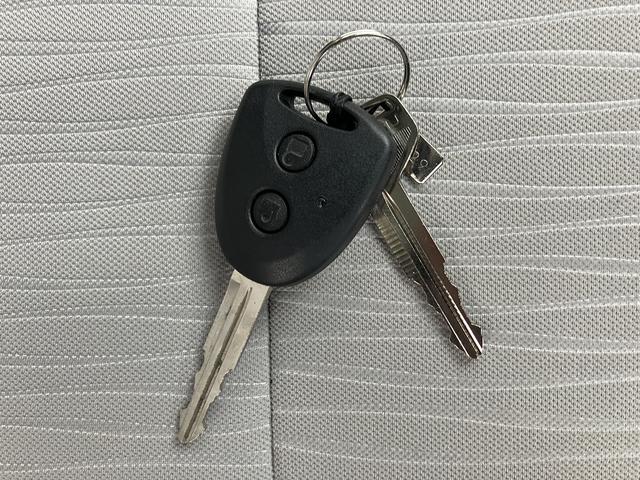 ミライースL SAIII キーレス スマートアシスト3保証 新車保証・まごころ保証 1年間・走行距離無制限付き コーナーセンサー ハロゲンヘッドライト キーレス カーペットマット 後席ベンチシート マニュアルエアコン パワーウィンドウ(東京都)の中古車