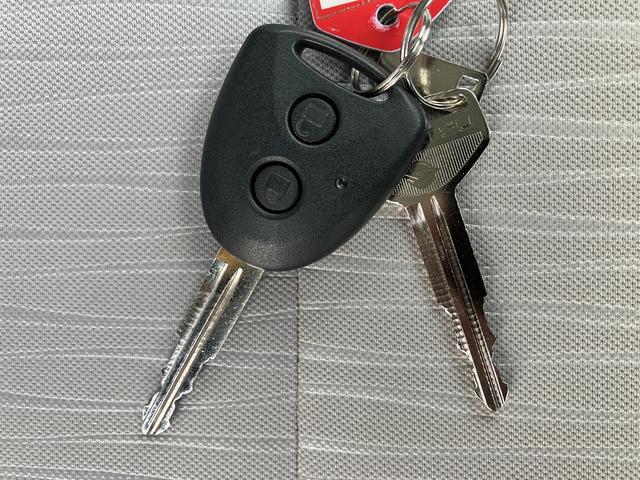 ミライースL SAIII スマートアシスト3 キーレス保証 新車保証・まごころ保証 1年間・走行距離無制限付き コーナーセンサー ハロゲンヘッドライト キーレス カーペットマット マニュアルエアコン パワーウィンドウ 後席ベンチシート(東京都)の中古車