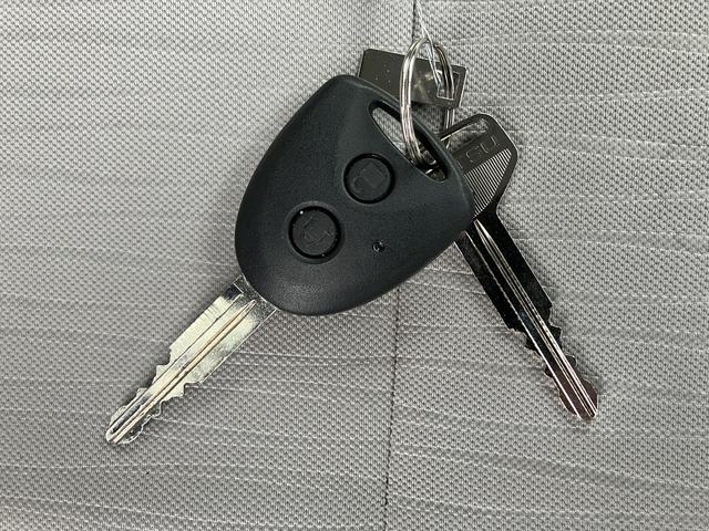 ミライースＸ　ＳＡIII　ＬＥＤヘッドライト　バックカメラ保証　新車保証・まごころ保証　１年間・走行距離無制限付き　純正ＣＤチューナー　バックカメラ　ＬＥＤヘッドライト　コーナーセンサー　カーペットマット　キーレス　スモークガラス　後席ベンチシート（東京都）の中古車