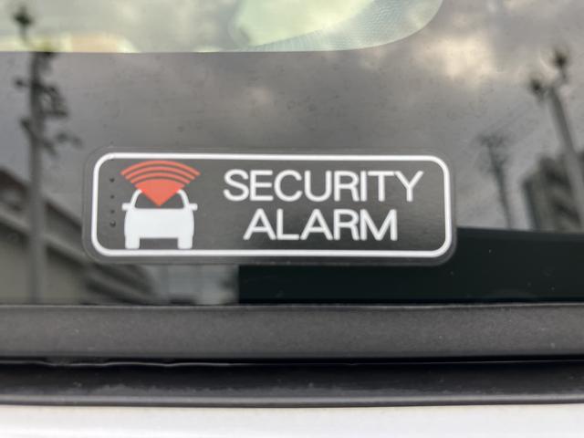 ムーヴキャンバスセオリーＧ　ディスプレイオーディオ　両側電動スライドドア保証　新車保証・まごころ保証　１年間・走行距離無制限付き　純正９インチディスプレイオーディオ　両側電動スライドドア　ほっとカップホルダー　ＬＥＤヘッドライト　カーペットマット　キーフリー（東京都）の中古車