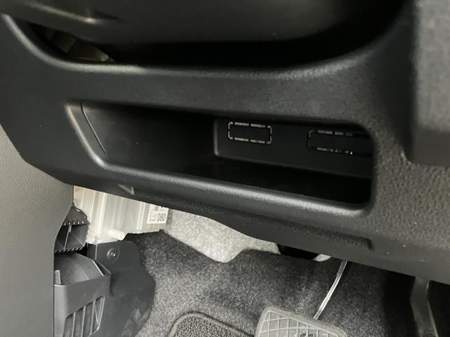 ムーヴキャンバスセオリーＧ　ディスプレイオーディオ　両側電動スライドドア保証　新車保証・まごころ保証　１年間・走行距離無制限付き　純正９インチディスプレイオーディオ　両側電動スライドドア　ほっとカップホルダー　ＬＥＤヘッドライト　カーペットマット　キーフリー（東京都）の中古車