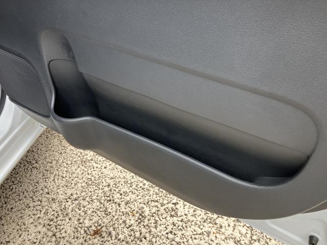 ムーヴキャンバスセオリーＧ　ディスプレイオーディオ　両側電動スライドドア保証　新車保証・まごころ保証　１年間・走行距離無制限付き　純正９インチディスプレイオーディオ　両側電動スライドドア　ほっとカップホルダー　ＬＥＤヘッドライト　カーペットマット　キーフリー（東京都）の中古車