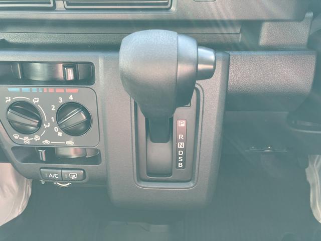 ハイゼットカーゴデラックス　カーナビ　ＥＴＣ　ドライブレコーダー保証　新車保証・まごころ保証　１年間・走行距離無制限付き　純正７インチスタンダードナビ　ＥＴＣ車載器　ナビ連動前後録画ドライブレコーダー　省力パック　ＬＥＤパック　キーフリー　電動格納ミラー（東京都）の中古車