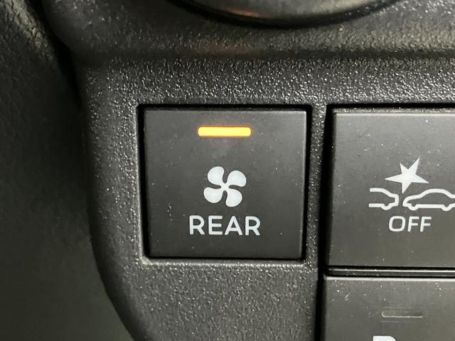 ハイゼットカーゴデラックス　カーナビ　ＥＴＣ　ドライブレコーダー保証　新車保証・まごころ保証　１年間・走行距離無制限付き　純正７インチスタンダードナビ　ＥＴＣ車載器　ナビ連動前後録画ドライブレコーダー　省力パック　ＬＥＤパック　キーフリー　電動格納ミラー（東京都）の中古車