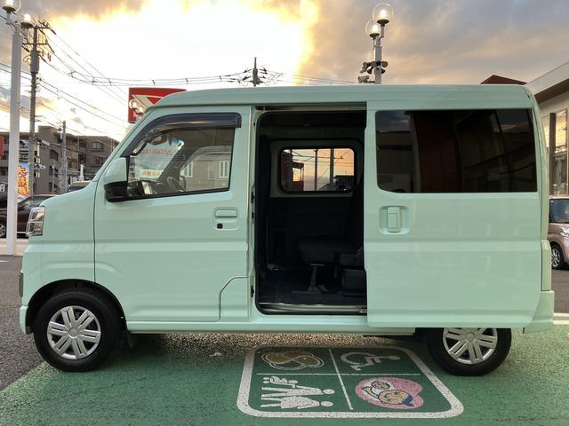 ハイゼットカーゴデラックス　カーナビ　ＥＴＣ　ドライブレコーダー保証　新車保証・まごころ保証　１年間・走行距離無制限付き　純正７インチスタンダードナビ　ＥＴＣ車載器　ナビ連動前後録画ドライブレコーダー　省力パック　ＬＥＤパック　キーフリー　電動格納ミラー（東京都）の中古車